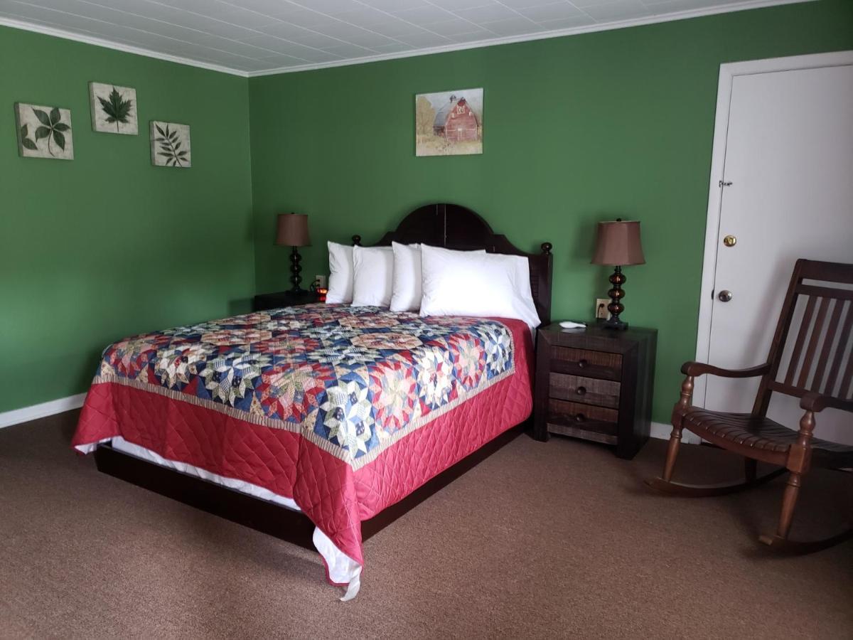 Blue Ridge Motel Schroon Lake Buitenkant foto